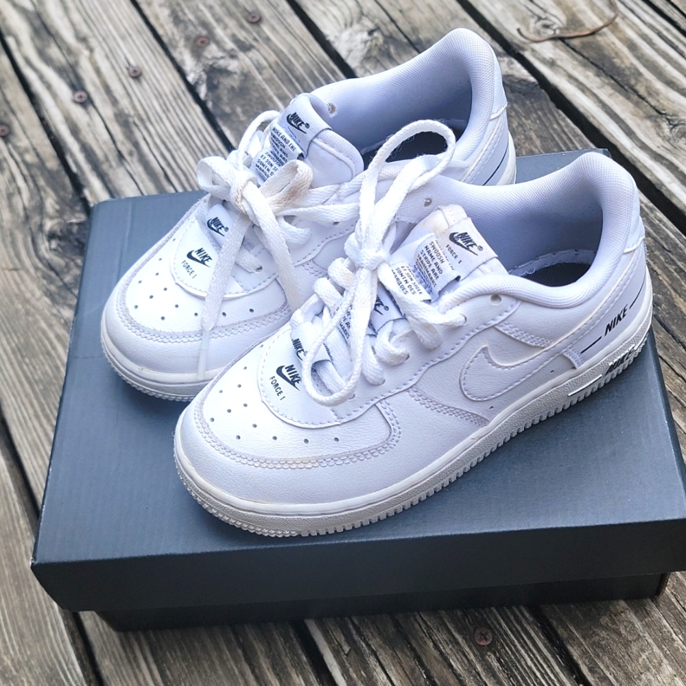 Nike force 1